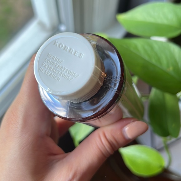 Korres Santorini Grape Renewing Body Cleanser - Picture 3 of 3